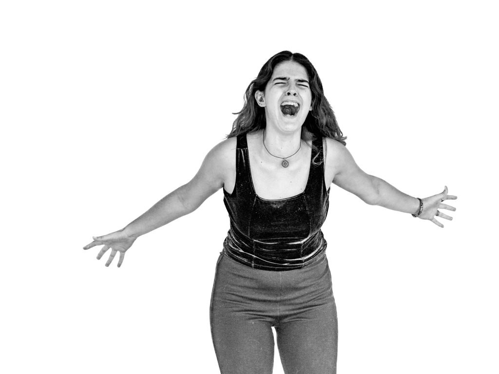 O Grito Mulher a gritar
