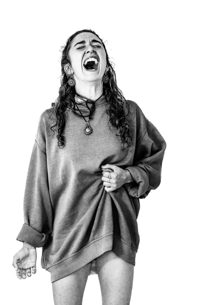 O Grito Mulher a gritar