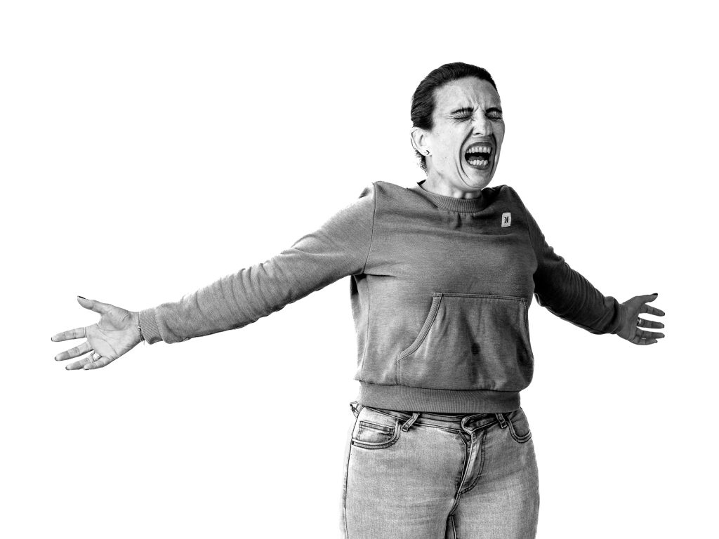 O Grito Mulher a gritar