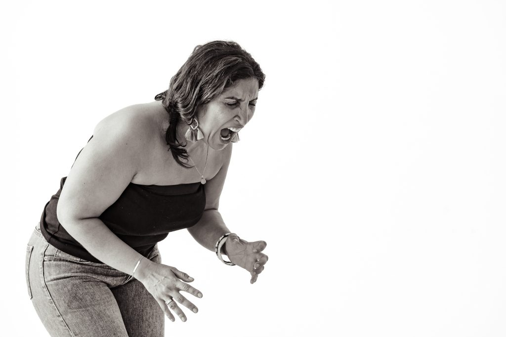 O Grito Mulher a gritar